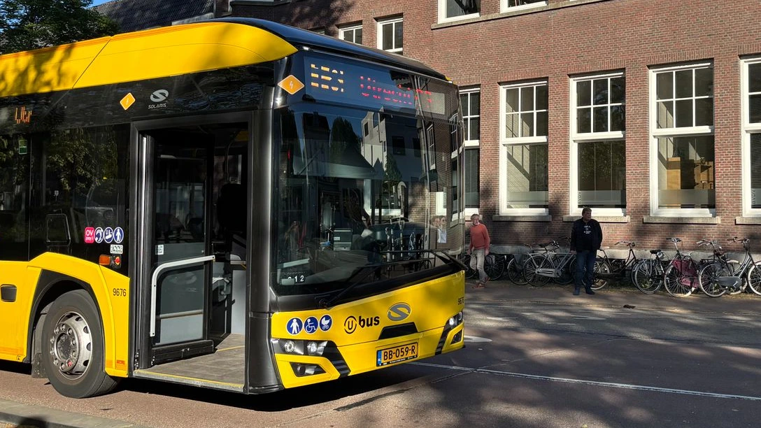 Buschauffeurs in Utrecht krijgen extra betaald tijdens ‘uitdagende zomer’
