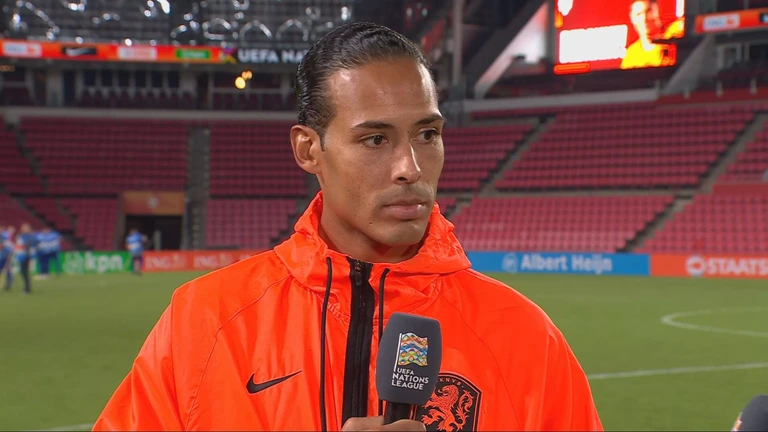 'Emotionele' Van Dijk na 100ste interland: 'Had dit nooit durven dromen'