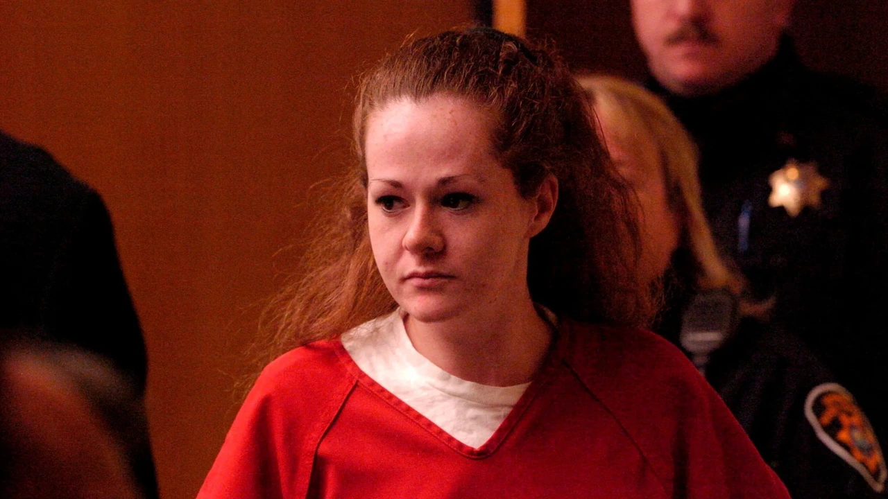 Advocaat Christa Pike: ‘Fout geprikt infuus veroorzaakte mogelijk kapotte aderen’ Advocaat Christa Pike: ‘Fout geprikt infuus veroorzaakte mogelijk kapotte aderen’