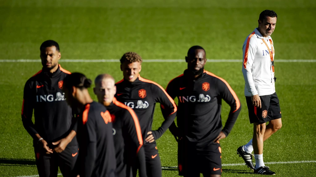 Voor het eerst met Oranjeselectie: zo verliep de dag van Xavi bij Oranje