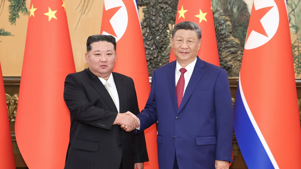Foto: Xi naar Noord-Korea: China wil controle in achtertuin verzekeren