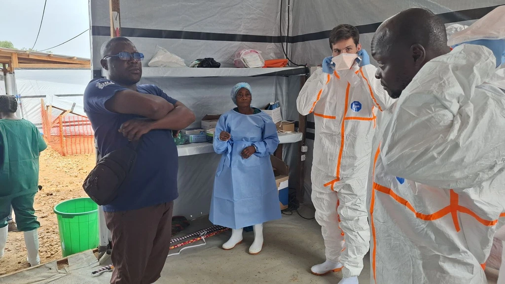 Medicijnen tegen ebolavariant op patiënten getest: ‘Willen sterfte omlaag krijgen’