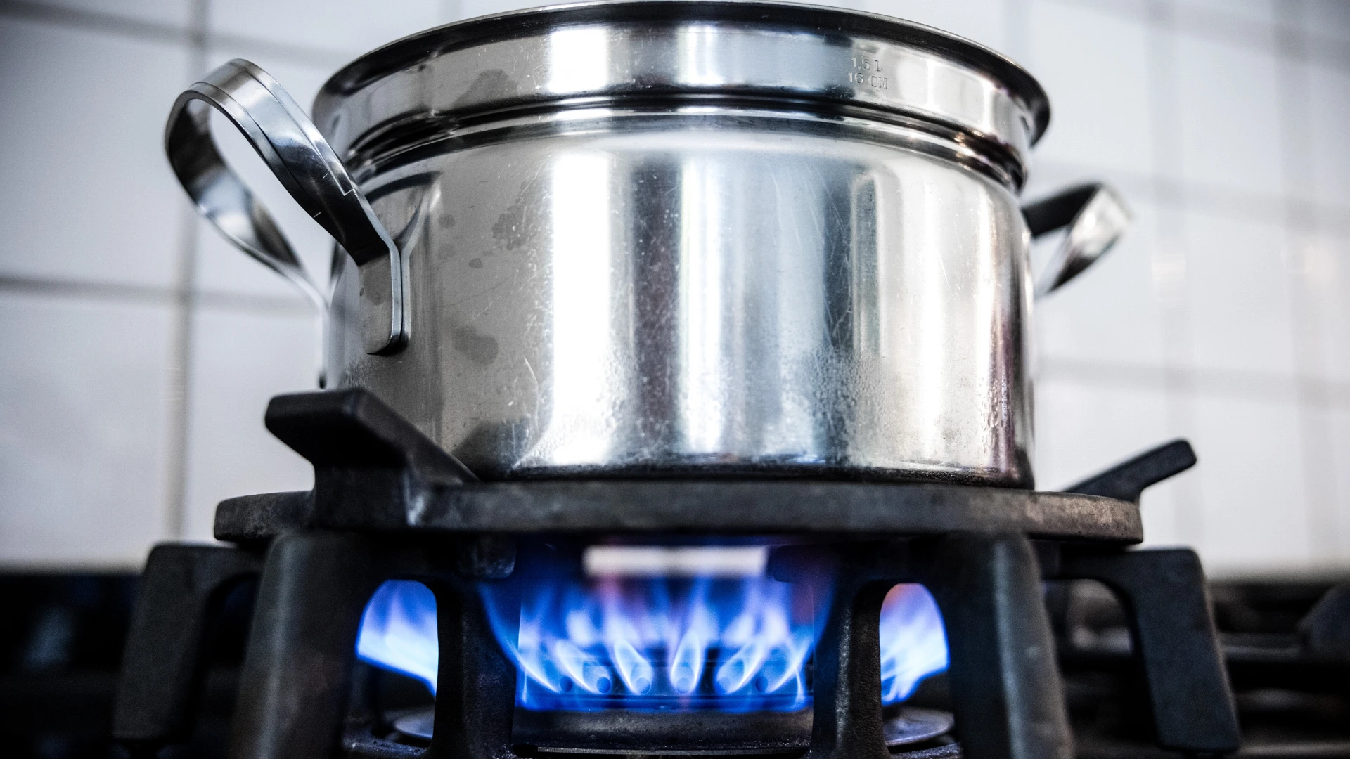 Gasprijs stijgt na oplaaiende geweld in Midden-Oosten