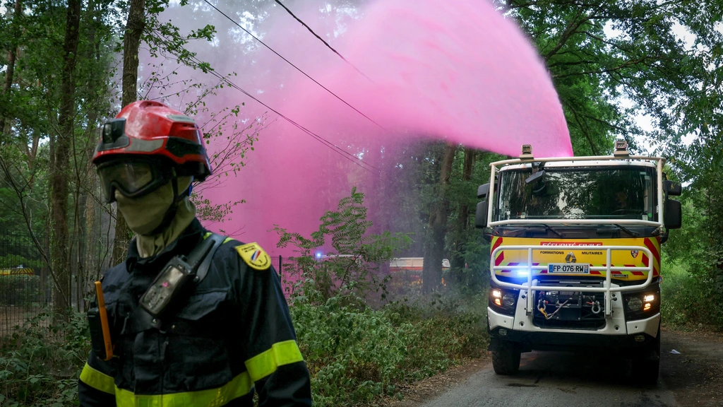 Grote natuurbrand bij Parijs nog niet onder controle