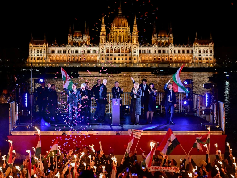 Hongaarse premier Orbán erkent nederlaag in toespraak: 'Duidelijk en ...