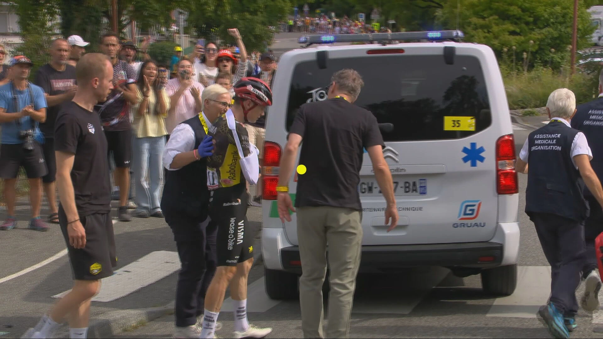 Einde Tour voor Vingegaard door sleutelbeenbreuk na valpartij 