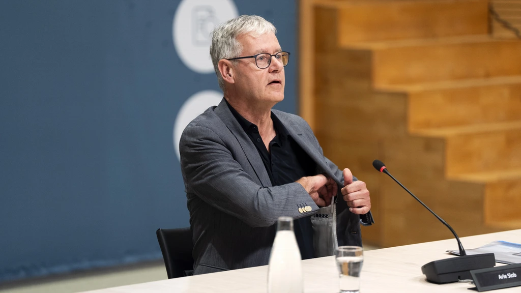 onderwijsbonden wilden strenge coronamaatregelen • ‘Prijs voor scholieren was te hoog’