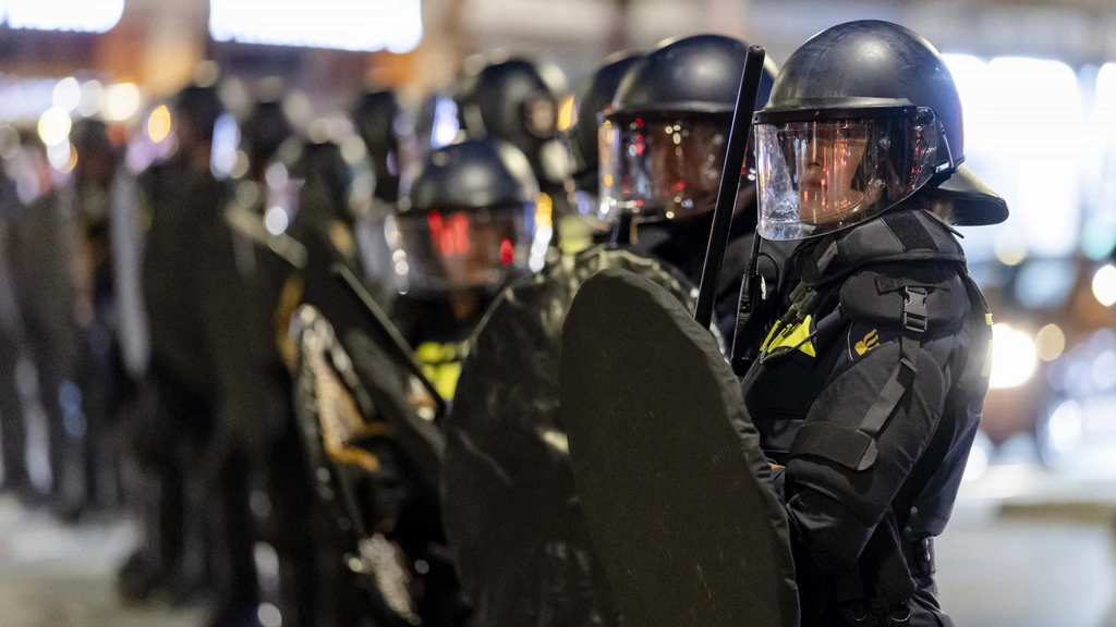 Marokkaanse gemeenschap viert winst op WK, arrestaties in Den Haag en Rotterdam