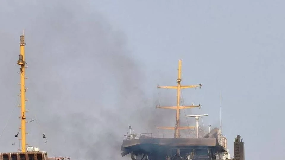 Drie Pakistanen onder zes doden bij Houthi-aanval op vrachtschip in Rode Zee