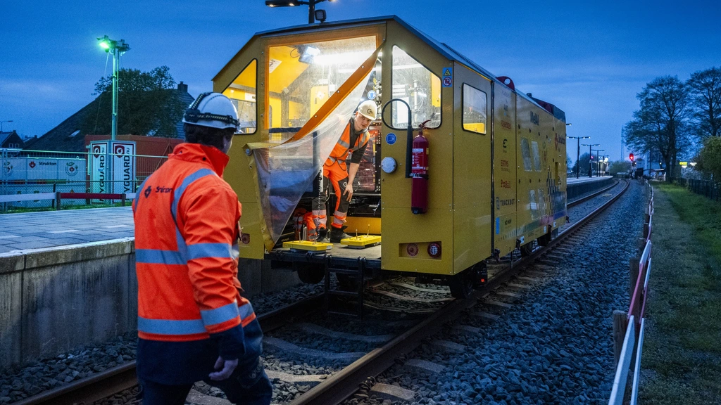 Foto: Rechtbank: proef op Zeeuws spoor belangrijker dan treinrit naar school
