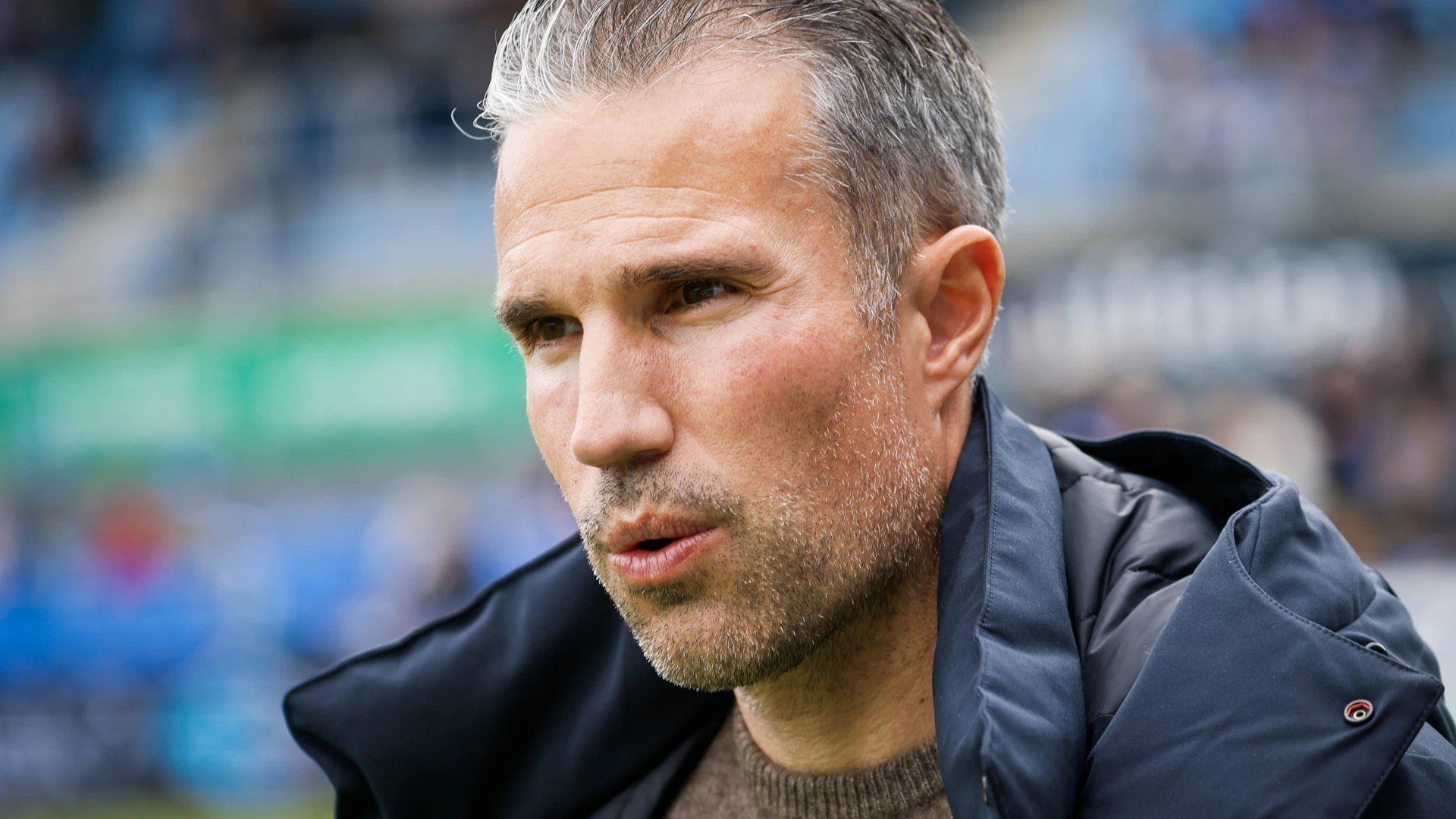 Van Persie per direct weg als hoofdtrainer van Feyenoord na moeizaam jaar