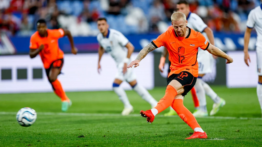 Meerdink eist strafschop op en schiet hem onberispelijk binnen