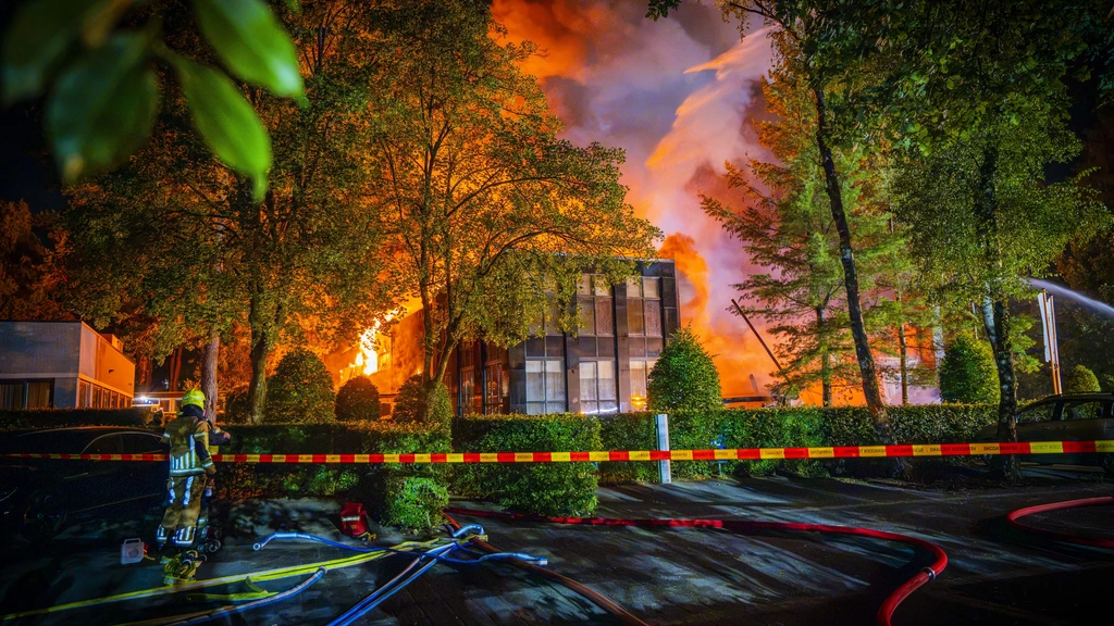 Foto: Minderjarige bewoner aangehouden in onderzoek naar brand jeugdinstelling Beekbergen