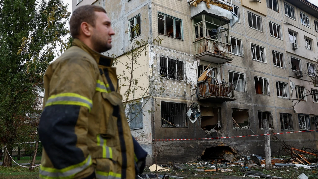 Foto: Doden in Oekraïne na Russische aanvallen, Oekraïne raakt oliecomplex