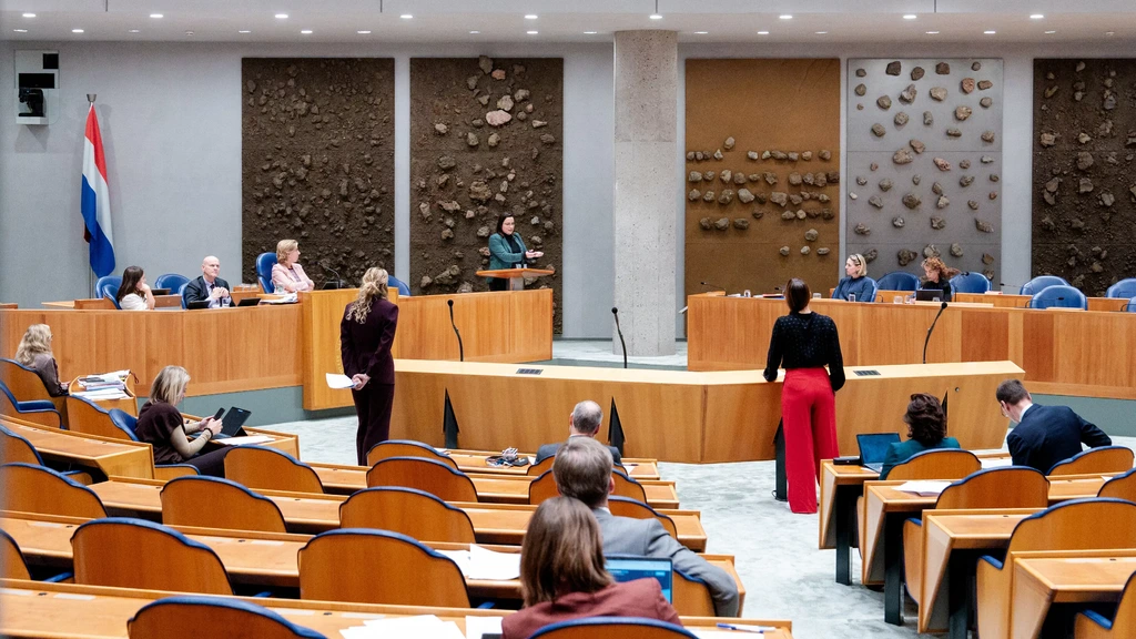 Foto: 'Ook veel van wat er in de Tweede Kamer wordt gezegd, komt van AI'