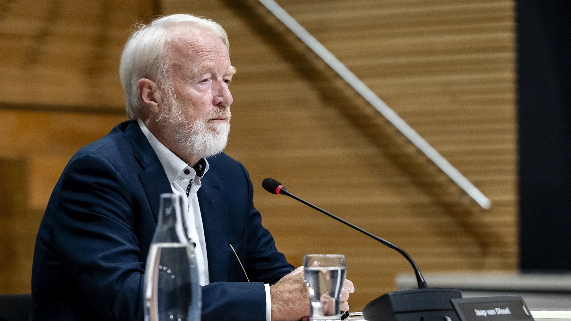 Verhoor met Van Dissel (RIVM) stekelig verlopen • Aalbersberg (NCTV) is de volgende die getuigt