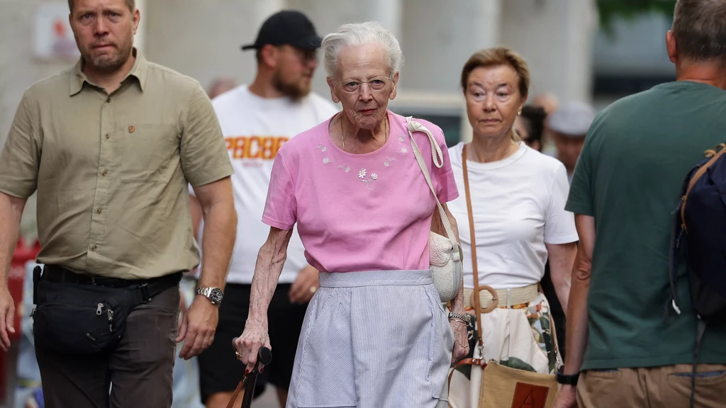Deense koningin Margrethe opgenomen in ziekenhuis na onwelwording