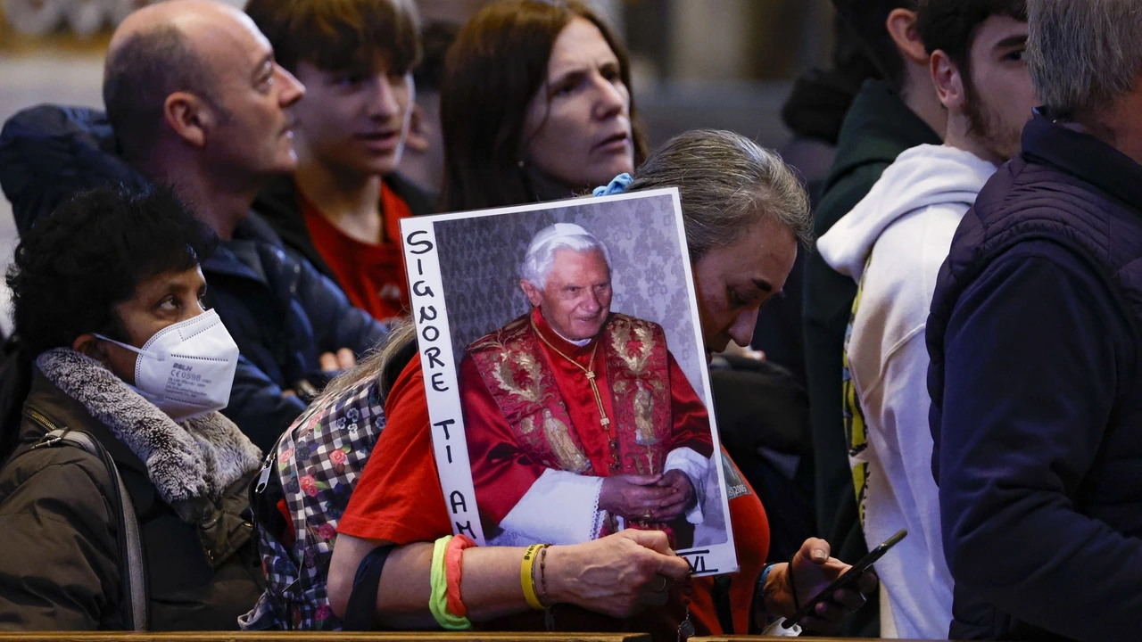 Uitvaart emeritus paus Benedictus XVI