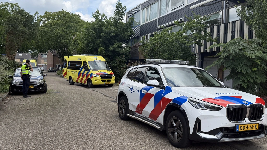 Kind gewond na val uit woning in Apeldoorn