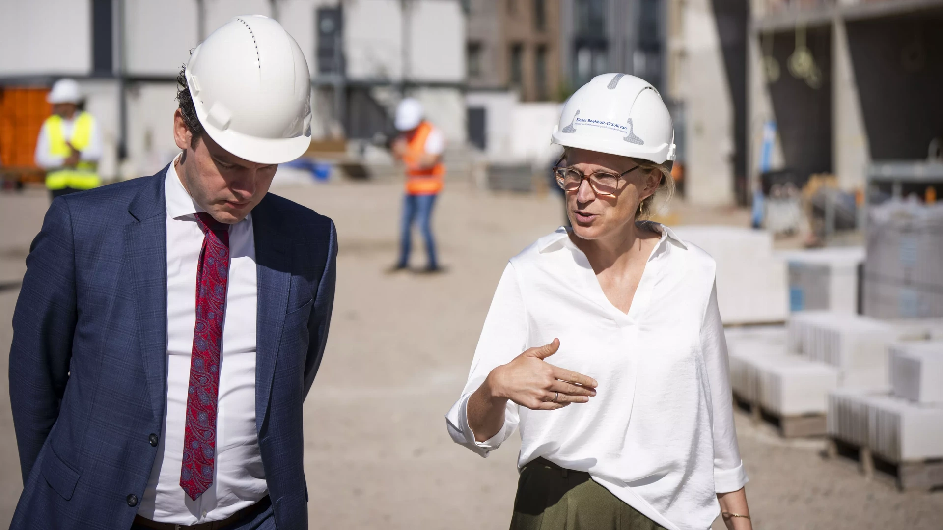 Kabinet wil grootschalige woningbouw in vijf gemeenten 