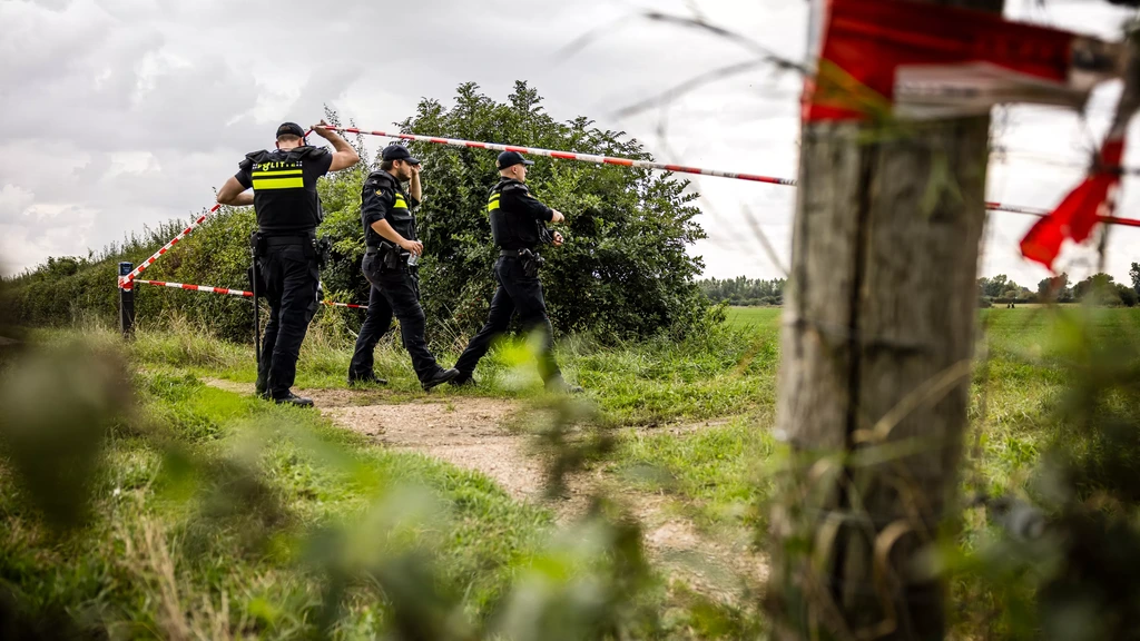 Identiteit schutters Overasselt achterhaald, ‘iedereen op de boerderij moest dood’ Identiteit schutters Overasselt achterhaald, ‘iedereen op de boerderij moest dood’