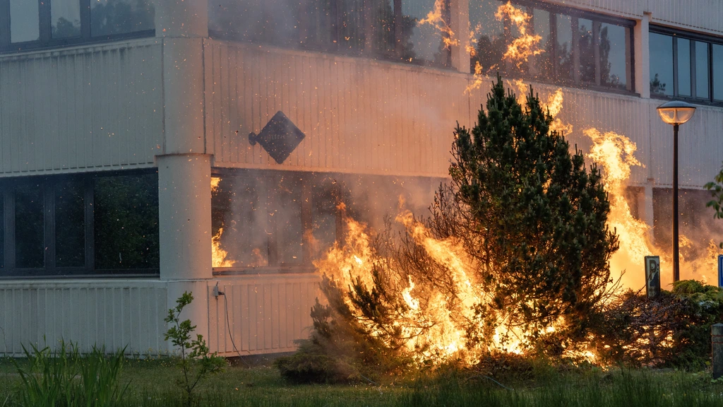 Foto: Schandalig en totaal onacceptabel: bestuurders kwaad over geweld Loosdrecht