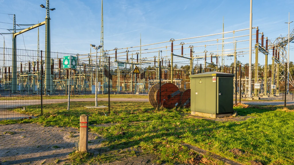 Foto: Energieleverancier schakelt de stroom uit, 10.000 Tilburgers zonder stroom