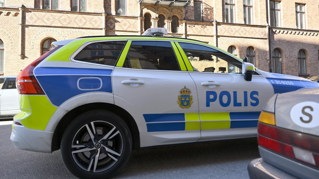 Foto: Meerdere gewonden bij zwaardaanval op Zweedse school, dader neergeschoten