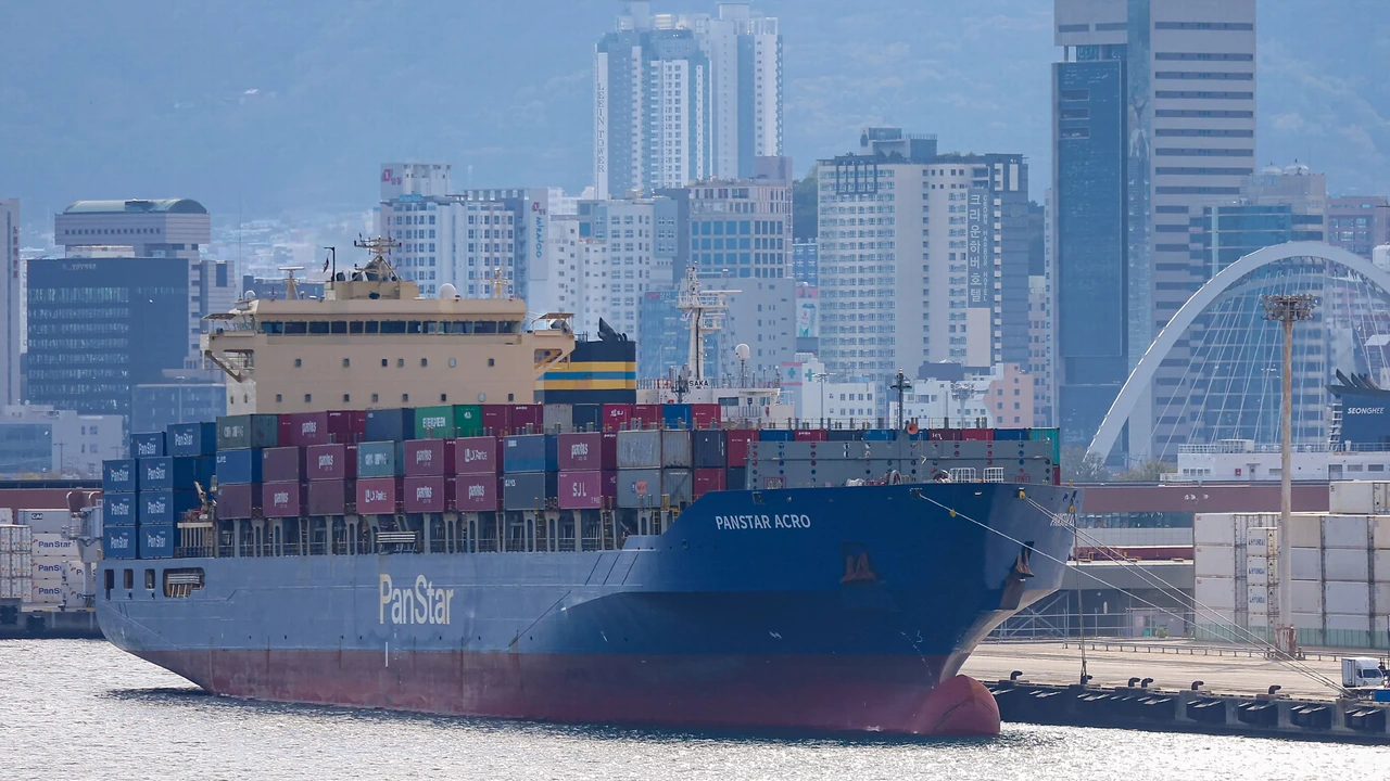 Retourtje via Noordelijke IJszee primeur voor Zuid-Koreaans containerschip Retourtje via Noordelijke IJszee primeur voor Zuid-Koreaans containerschip