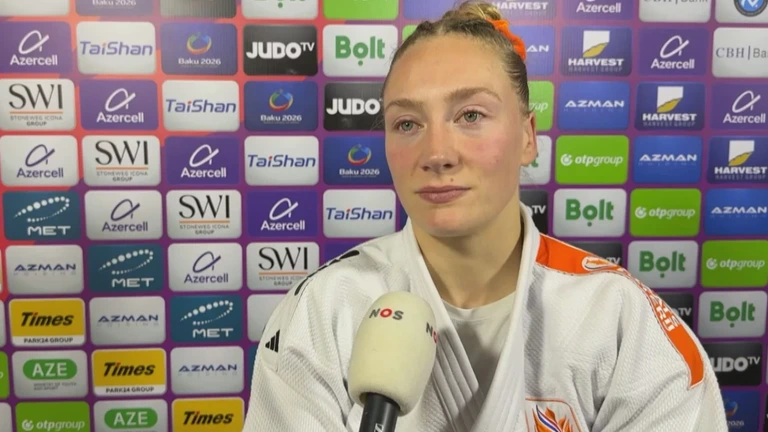 Judoka De Voogd teleurgesteld in zichzelf na vroege uitschakeling op WK: 'Heb meer in me'