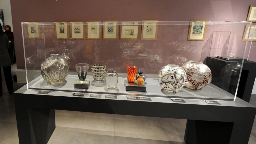 Foto: Inbraak bij Frans museum, mogelijk voor 'enkele miljoenen' aan juwelen gestolen