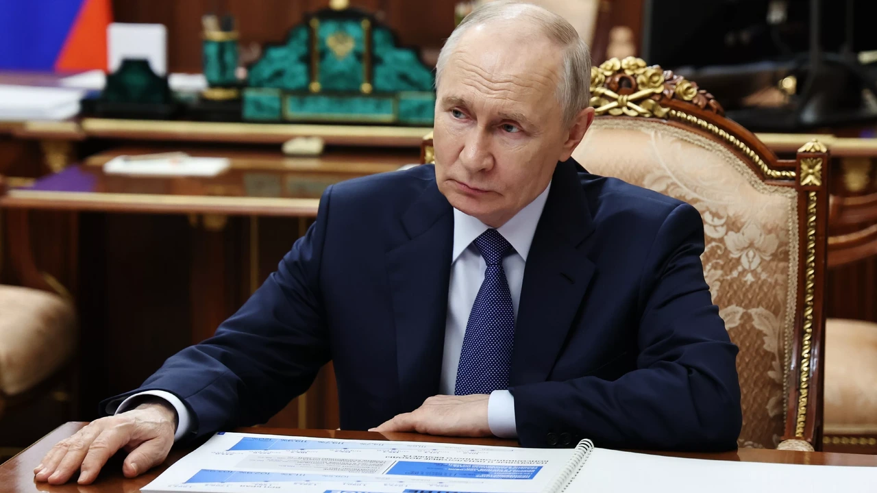 Europese inlichtingenchefs: Rusland gaat NAVO testen met mogelijk hybride aanval Europese inlichtingenchefs: Rusland gaat NAVO testen met mogelijk hybride aanval