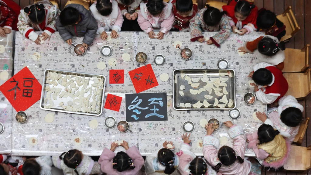 Foto: Levenslang voor eigenaar van Chinese kinderopvang om geverfde maaltijden