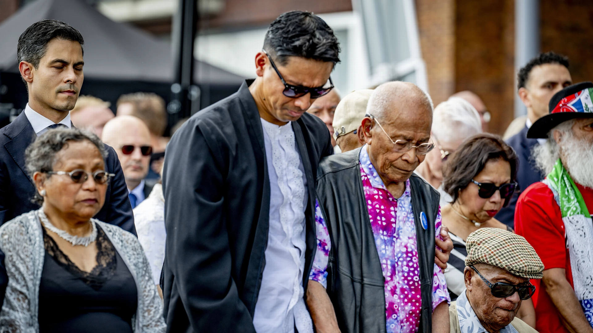 Blijdschap, maar ook dubbel gevoel na excuses aan Molukkers: 'Te laat voor onze ouders'