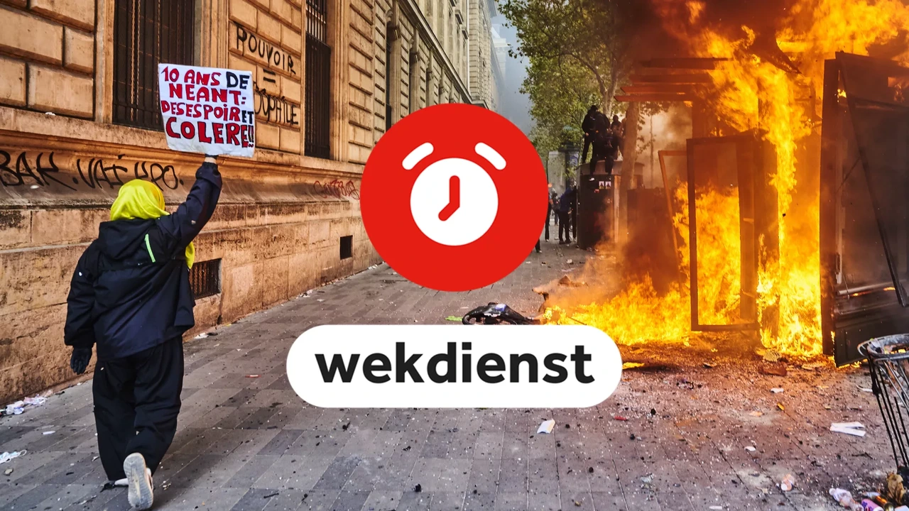 Wekdienst 31/10: Anti-regeringsdemonstraties in meerdere landen • Vijf Eredivisieduels, waaronder Ajax-AZ Wekdienst 31/10: Anti-regeringsdemonstraties in meerdere landen • Vijf Eredivisieduels, waaronder Ajax-AZ