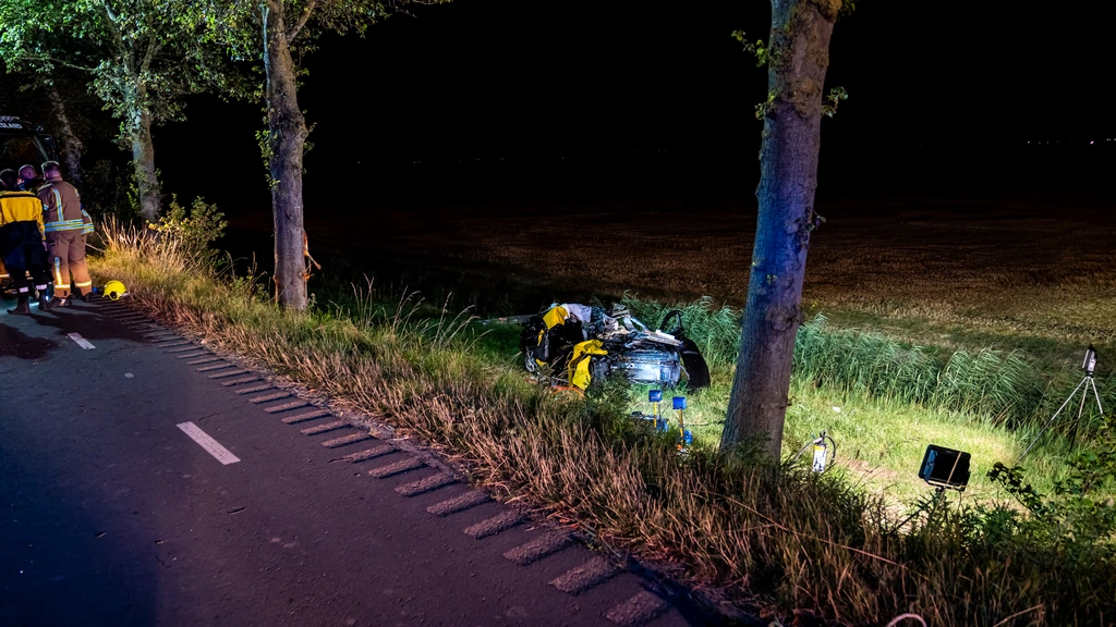 Twee doden bij auto-ongeluk in Dirksland, Zuid-Holland