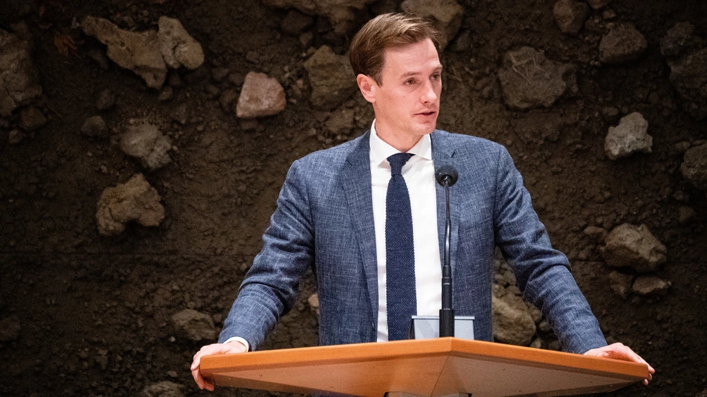 Volt-leider Dassen in de Tweede Kamer