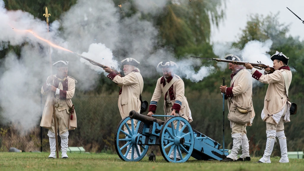 Foto: Van (het naspelen van) de Slag bij Waterloo tot festivals: veel afgelastingen