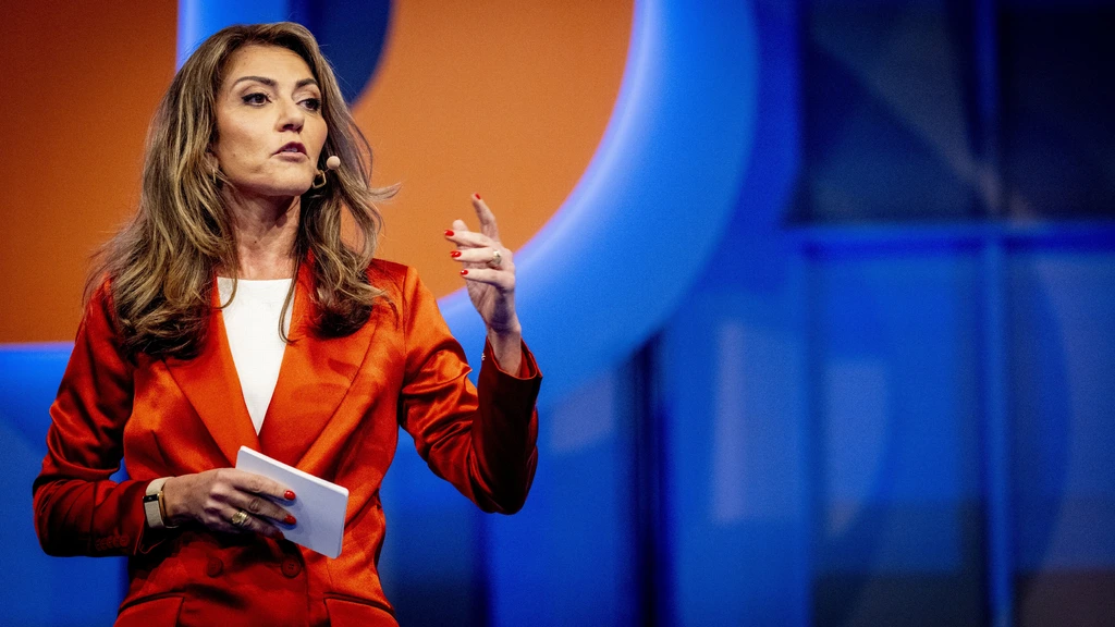 Yesilgöz op VVD-congres: vakbonden en links moeten economie niet tegenwerken Yesilgöz op VVD-congres: vakbonden en links moeten economie niet tegenwerken