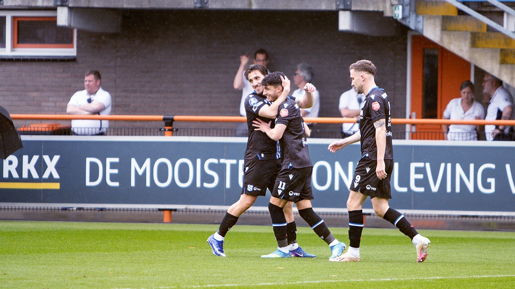 Heerenveen snel op voorsprong bij Volendam • Vanavond Koeman bij Studio ...