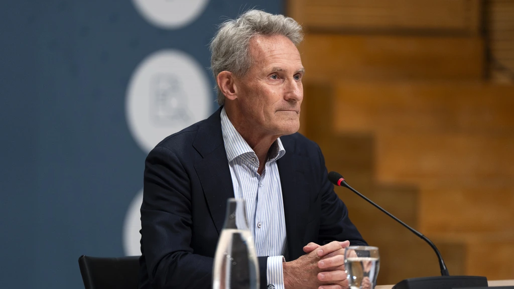 coronacommissievandaag, 08:45Kinderarts Illy emotioneel: 'Niemand hielp me toen ik bedreigd werd' • Eerste coronajaar nauwelijks overleg over studenten In dit liveblog volg je de verhoren van de parlementaire enquêtecommissie Corona. coronacommissievandaag, 08:45Kinderarts Illy emotioneel: 'Niemand hielp me toen ik bedreigd werd' • Eerste coronajaar nauwelijks overleg over studenten In dit liveblog volg je de verhoren van de parlementaire enquêtecommissie Corona.