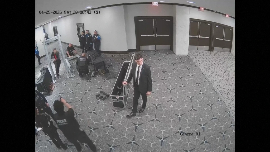 Foto: Kogel verdachte gevonden in vest neergeschoten agent Correspondents's Dinner
