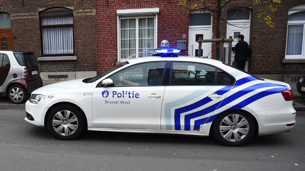 Foto: Agent in België doodgeschoten na achtervolging van gestolen auto