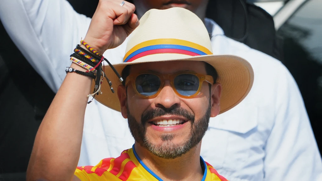Foto: Nipte voorsprong voor Trump-lieveling bij presidentsverkiezingen Colombia