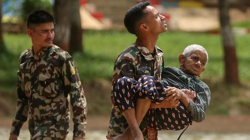 Waarschuwingen voor nieuwe overstromingen Nepal, dodental gestegen tot 750