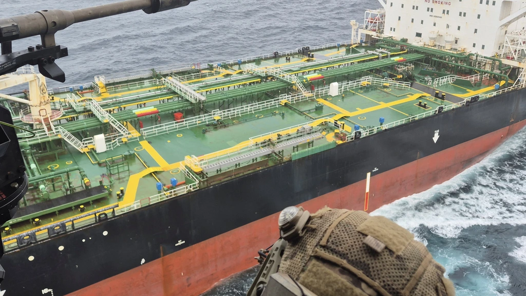 Foto: Frankrijk onderschept opnieuw olietanker Russische schaduwvloot