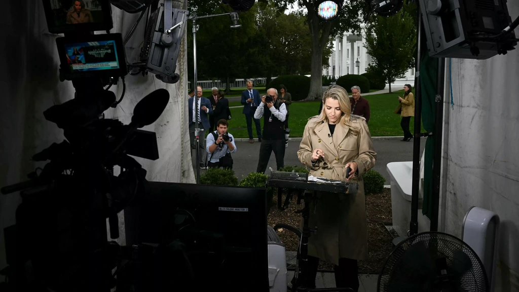Foto: Opnieuw mediabeperking Witte Huis: CNN mag niet met Trump mee in Air Force One