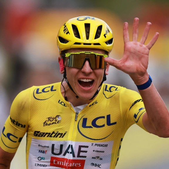 Pogacar viert zijn vijde Tour-zege