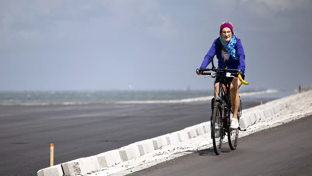 In de winter geen gratis fietsbus op Afsluitdijk vanwege gebrek aan passagiers