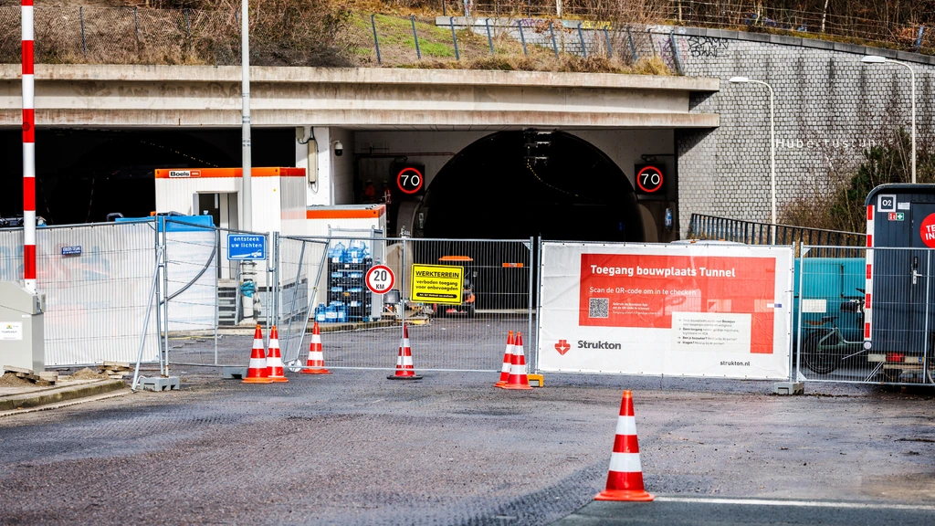 Haagse Hubertustunnel blijft nog de hele zomer dicht: ‘Grote teleurstelling’ Haagse Hubertustunnel blijft nog de hele zomer dicht: ‘Grote teleurstelling’